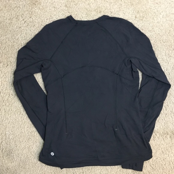Lululemon Runderful Long Sleeve
Black - Picture 5 of 7
